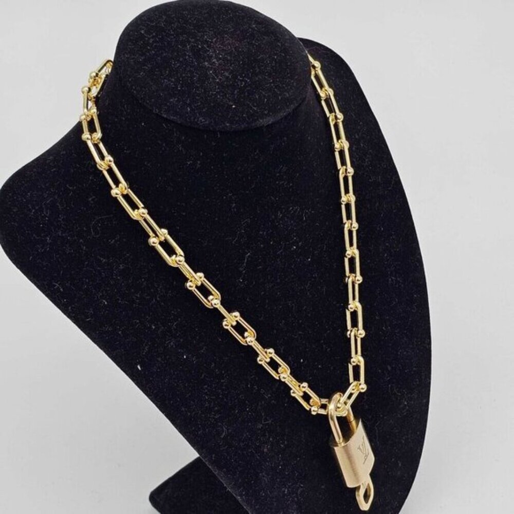 Authentic Louis Vuitton Lock & Key w/ Unbranded Gold Plated Gold Chain Necklace - Picture 2 of 14